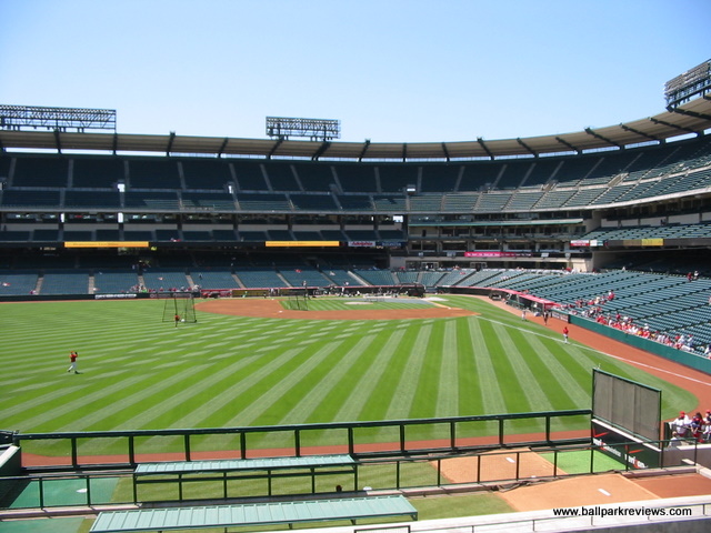 Ballpark Review: Angel Stadium of Anaheim – Perfuzion