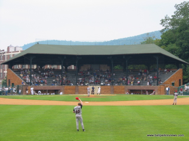 file-doubleday-field-2009-2-jpg-wikimedia-commons